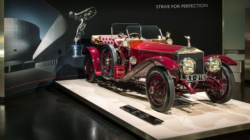 Illustration for article titled Check Out The BMW Museum's Quintessentially British Rolls-Royce Exhibit